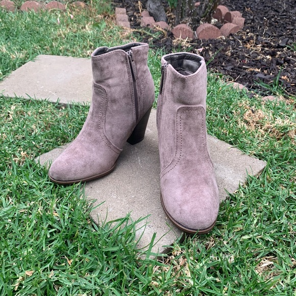 Taupe Faux Suede ankle booties - Picture 6 of 7
